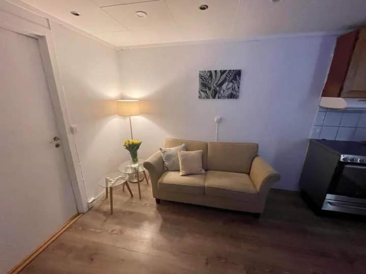 Lovely 1 Bedroom And 1 Livingroom Apartment Ålesund Esterno foto